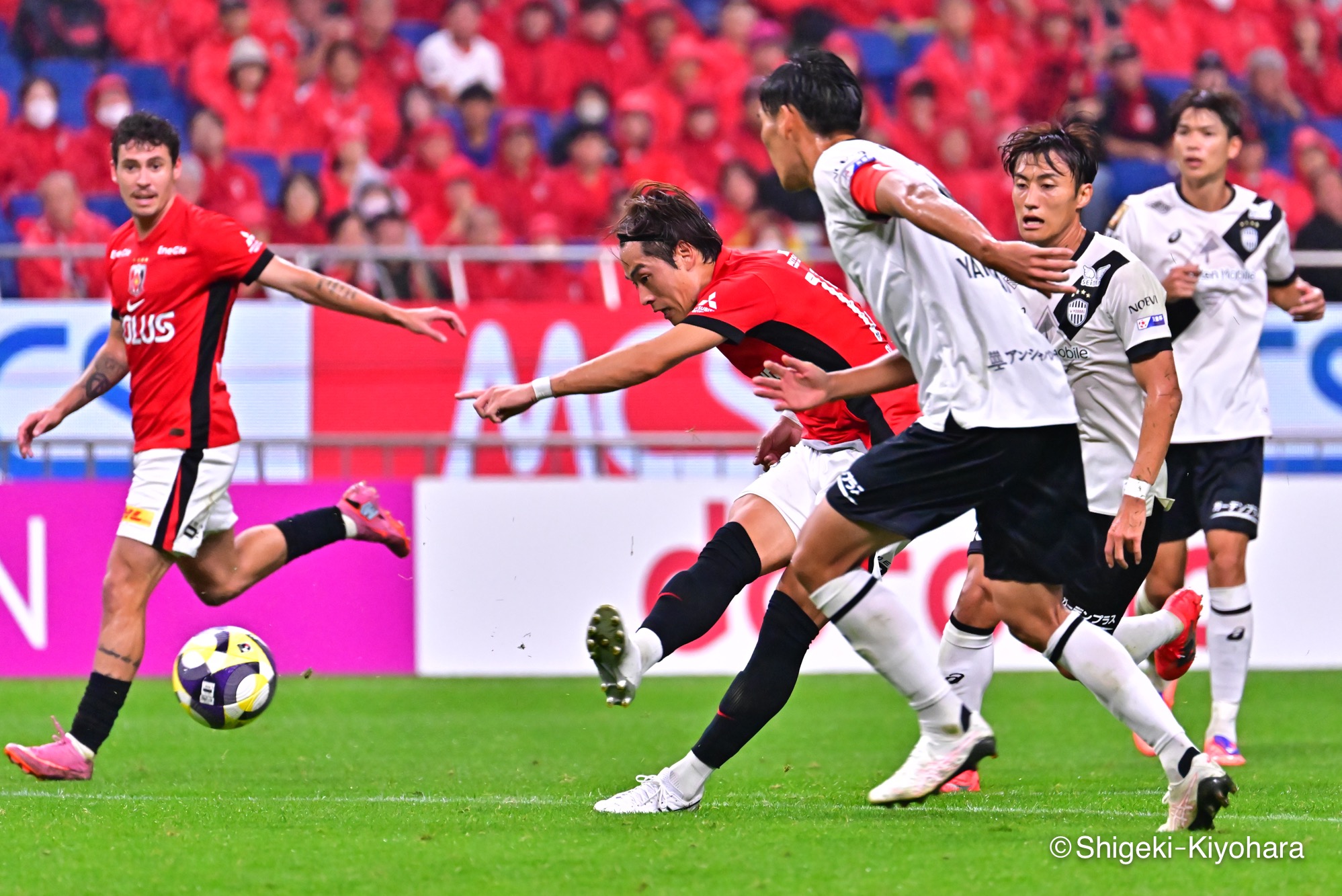 20251004 J1 Urawa vs Kobe Kiyohara49(s)