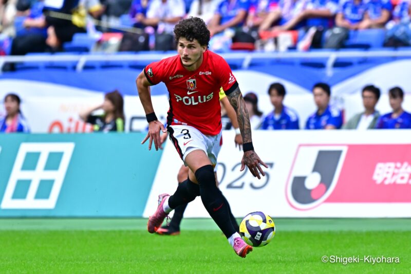 20251018 J1 YokohamaFM vs Urawa Kiyohara40(s)