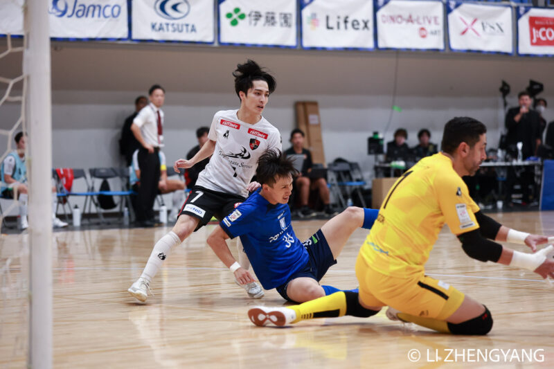 1013フットサル-李正洋09