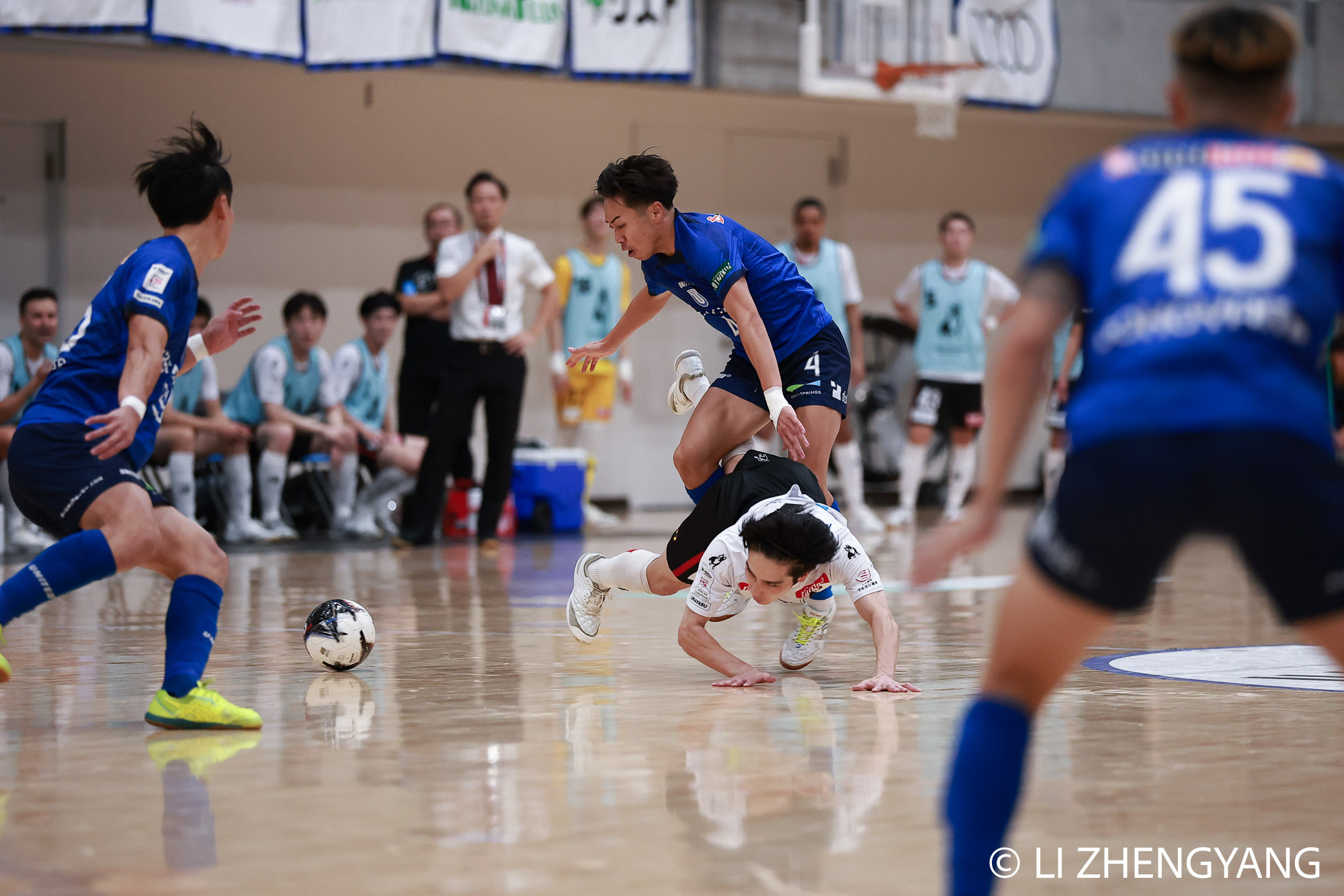 1013フットサル-李正洋21