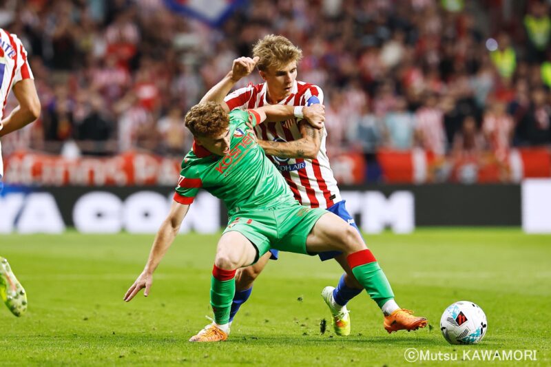 Please do not reproduce without prior permission.