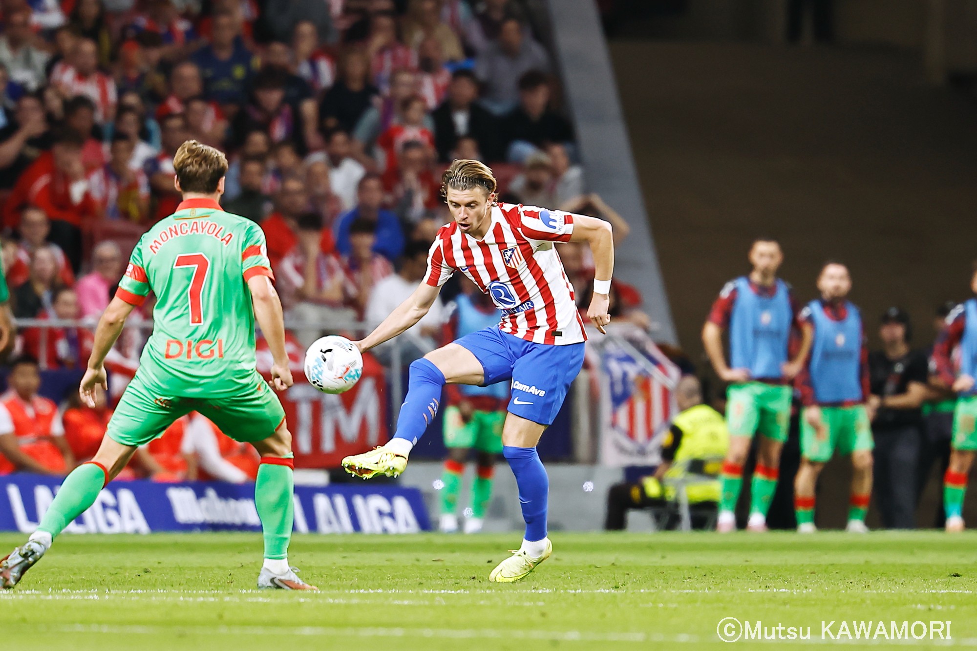 Please do not reproduce without prior permission.