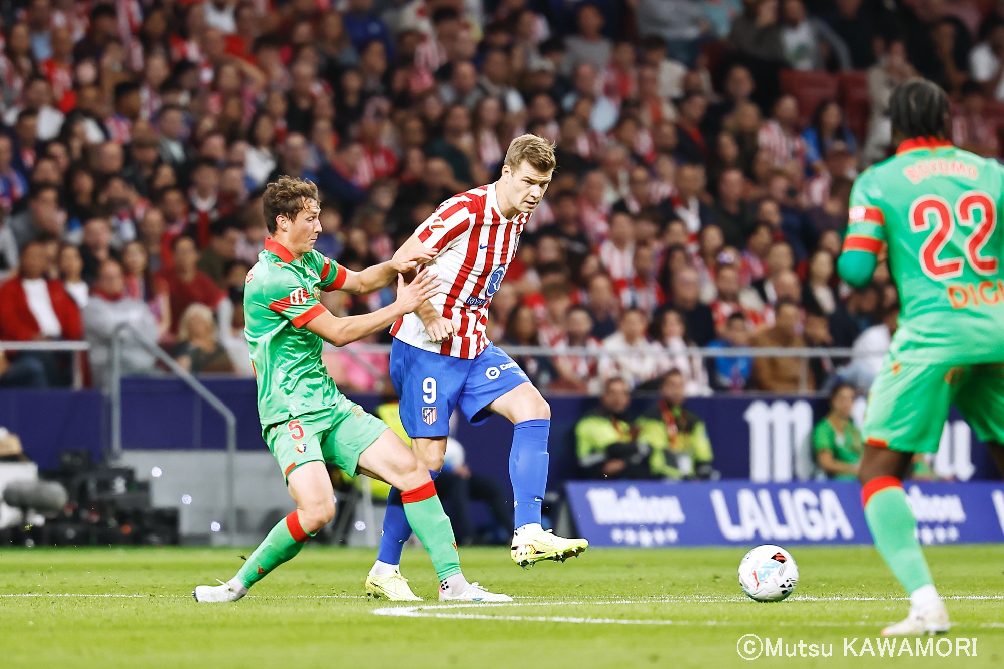 Please do not reproduce without prior permission.