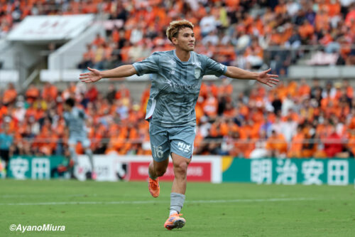 AyanoMiura_20251004_057