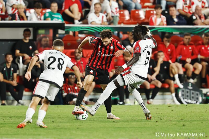 Please do not reproduce without prior permission.