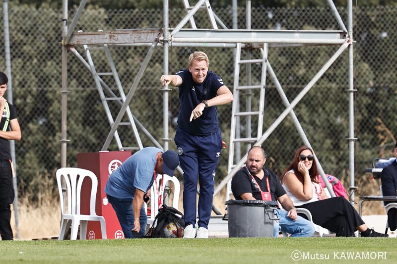 Please do not reproduce without prior permission.