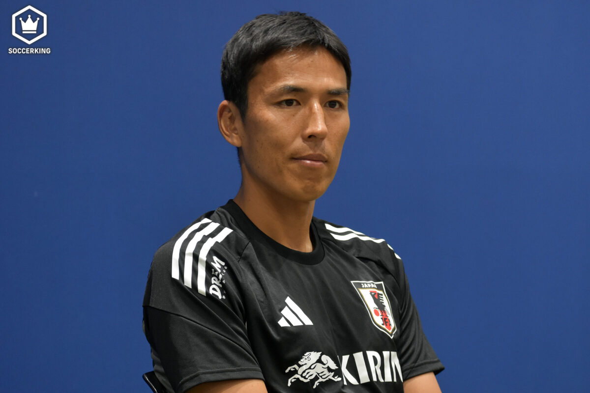 “二足の草鞋”履く長谷部コーチ「働いて働いて働き倒しています（笑）」　日本代表入閣の舞台裏も明かす