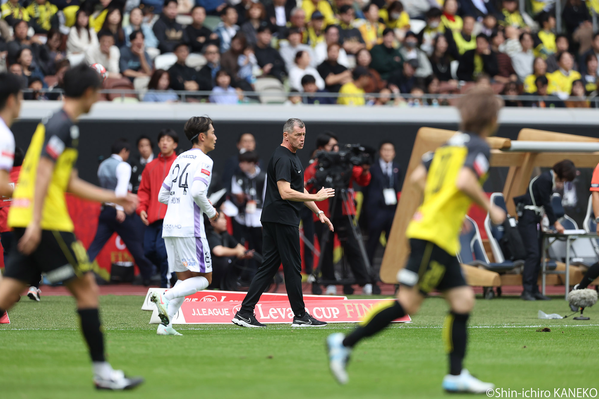 2025.11.01_22_kaneko