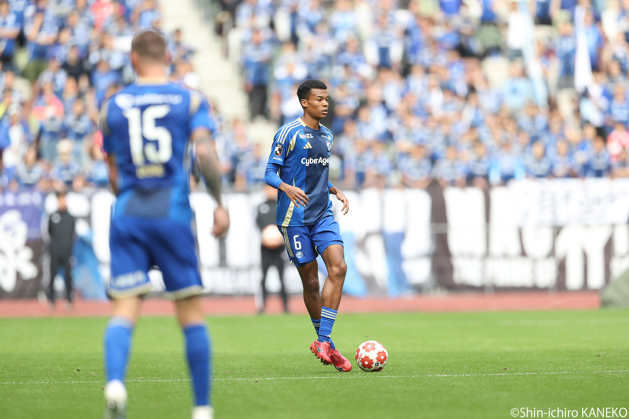 写真・14枚目】【写真ギャラリー】2025.11.16 第105回天皇杯 準決勝 FC