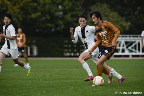 11-8 大学リーグ写真_中央大vs国士舘（久島想大)-15