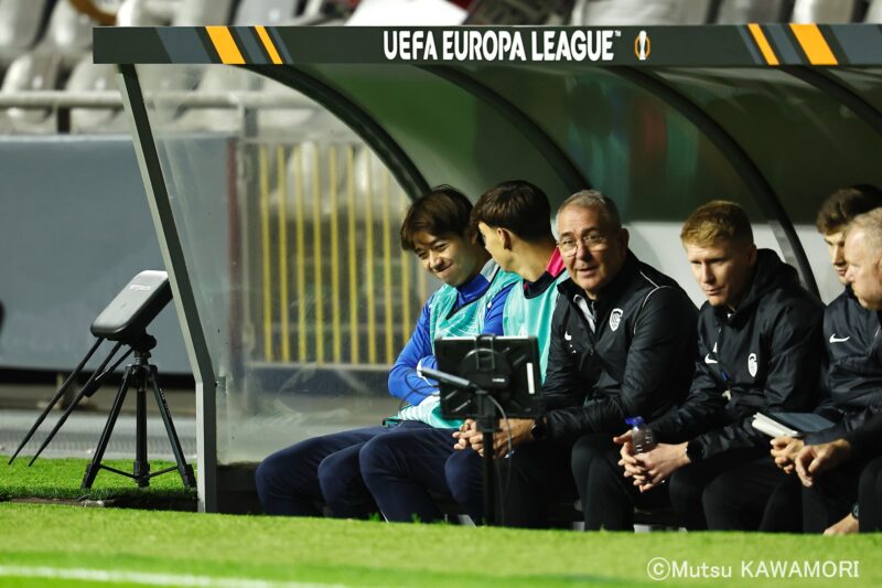 Please do not reproduce without prior permission.