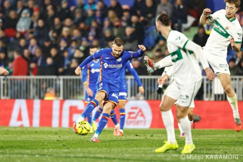 Please do not reproduce without prior permission.