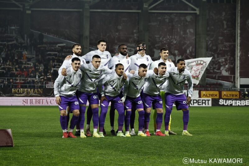 Please do not reproduce without prior permission.