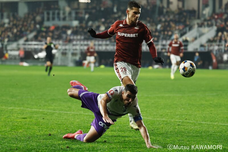 Please do not reproduce without prior permission.