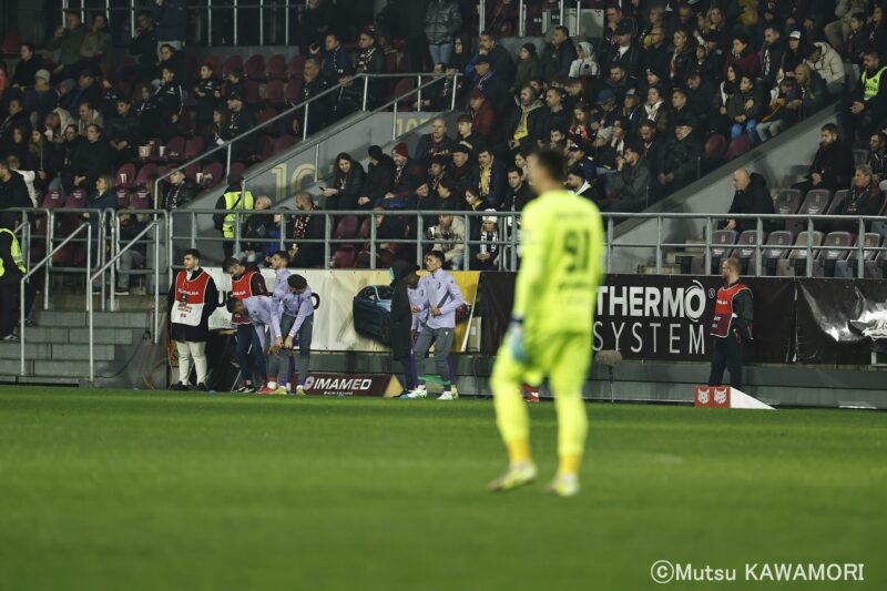 Please do not reproduce without prior permission.