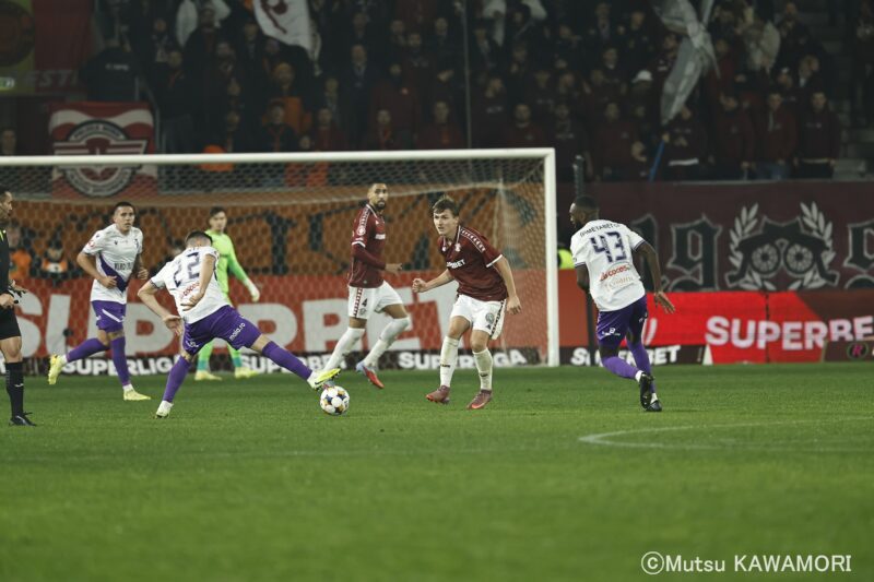 Please do not reproduce without prior permission.