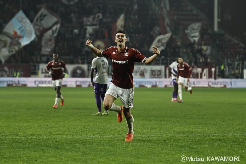 Please do not reproduce without prior permission.