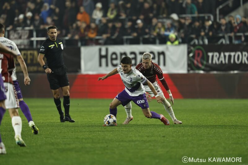 Please do not reproduce without prior permission.