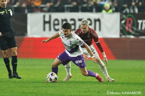 Please do not reproduce without prior permission.