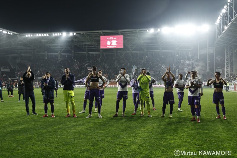 Please do not reproduce without prior permission.