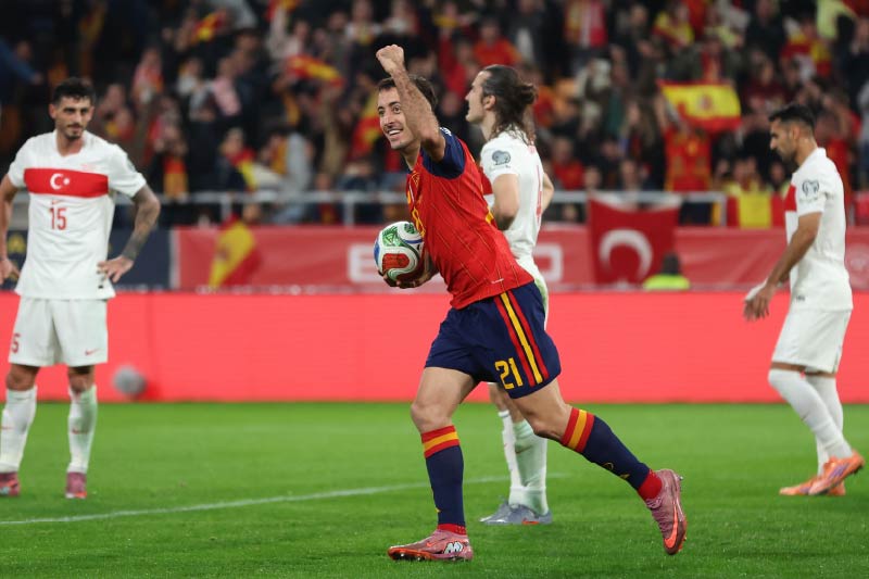 オヤルサバル、スペイン代表“105年の歴史”で史上初の快挙！ 9試合連続