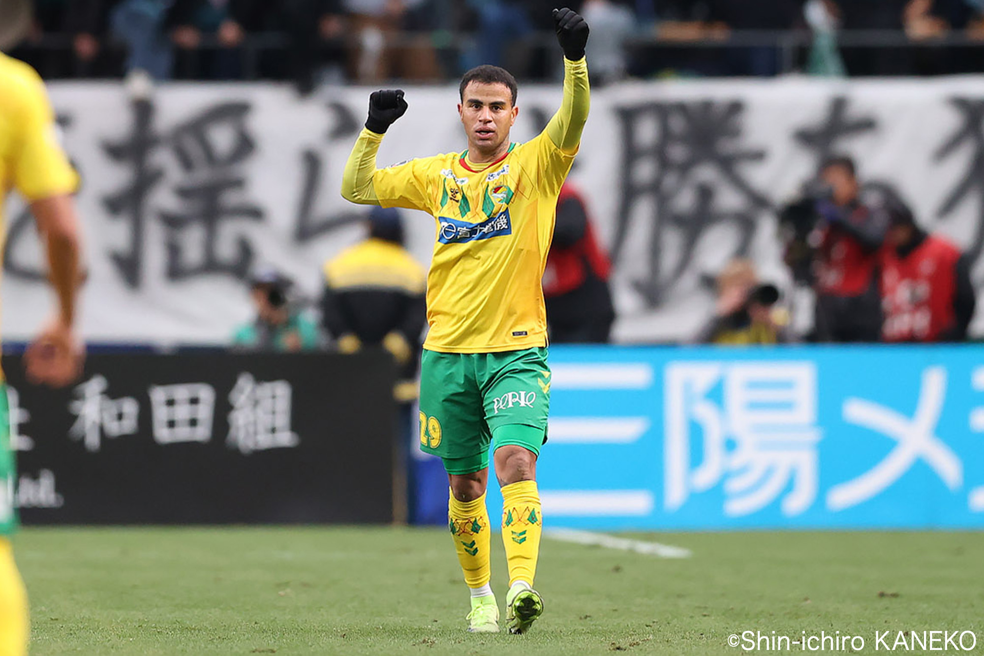 夏休みの宿題をやり終えた気分（笑）」“J1昇格への使者”カルリーニョス