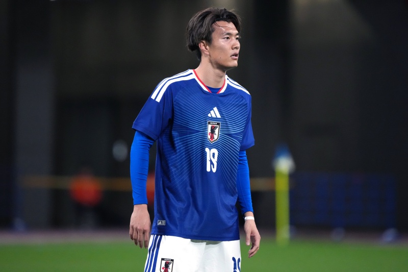 小川航基