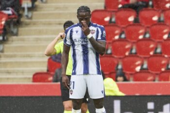 カール・エッタ・エヨン