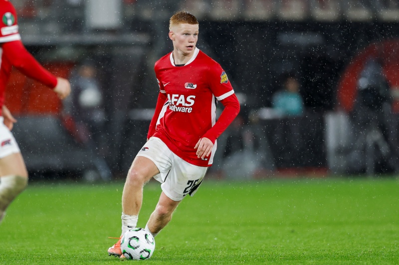 レアル・マドリード＆プレミア勢、AZの19歳MFスミットに関心 移籍金は