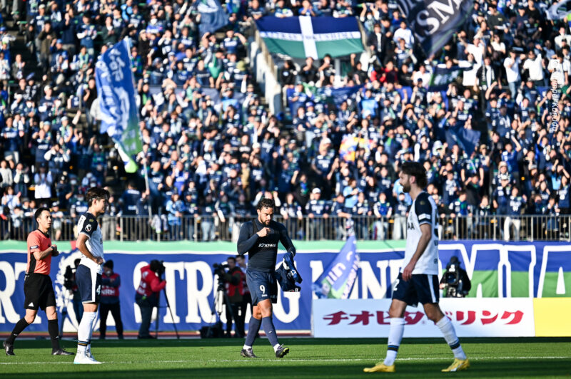 28_251207-398