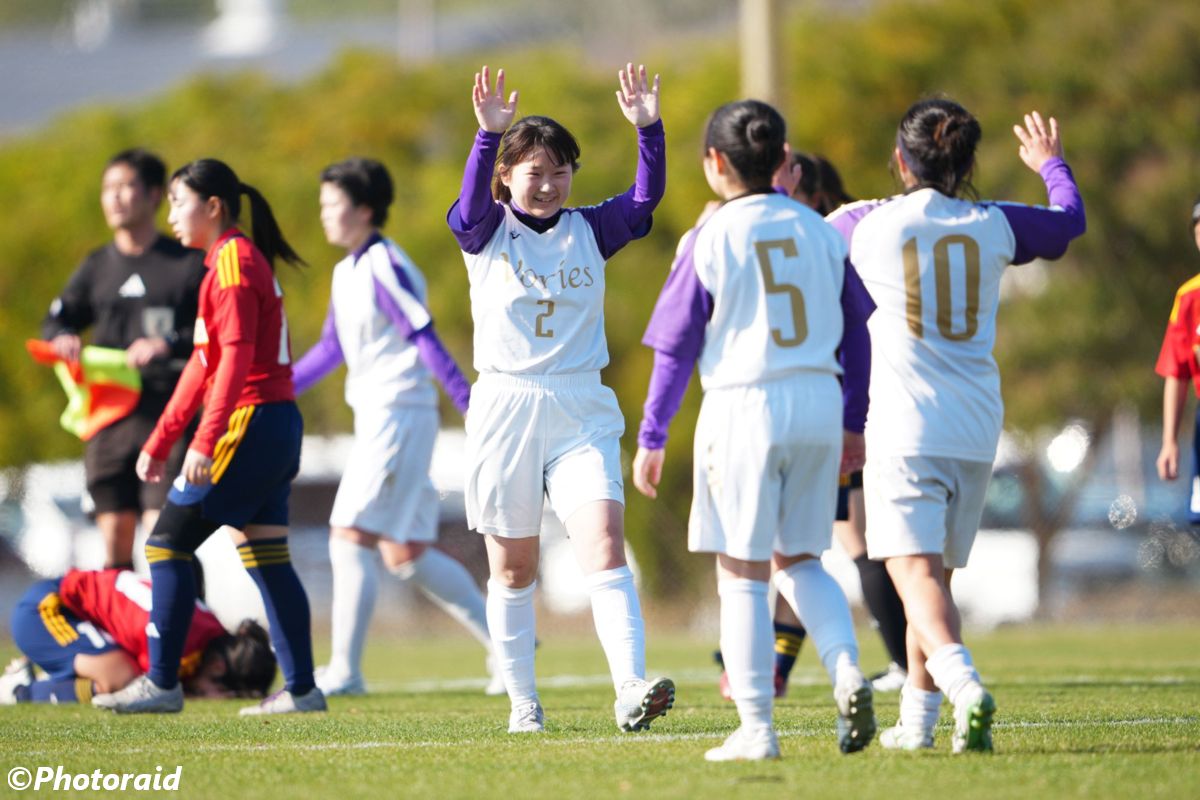【写真ギャラリー】2025.12.29 第34回全日本高等学校女子サッカー選手権大会 1回戦 近江兄弟社 1－0 八学光星