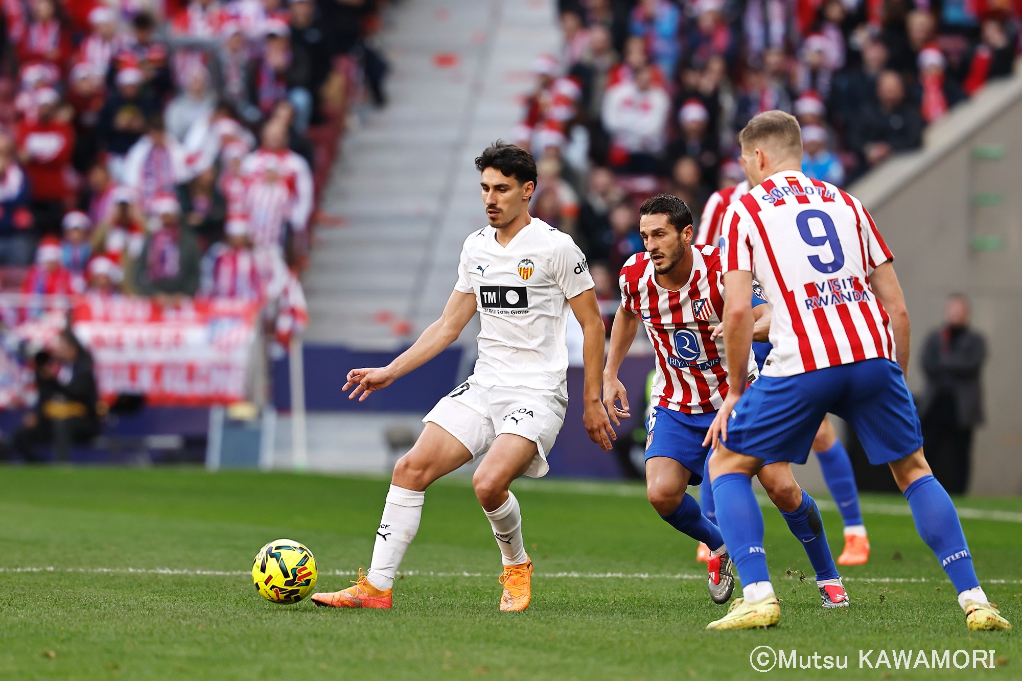 Please do not reproduce without prior permission.