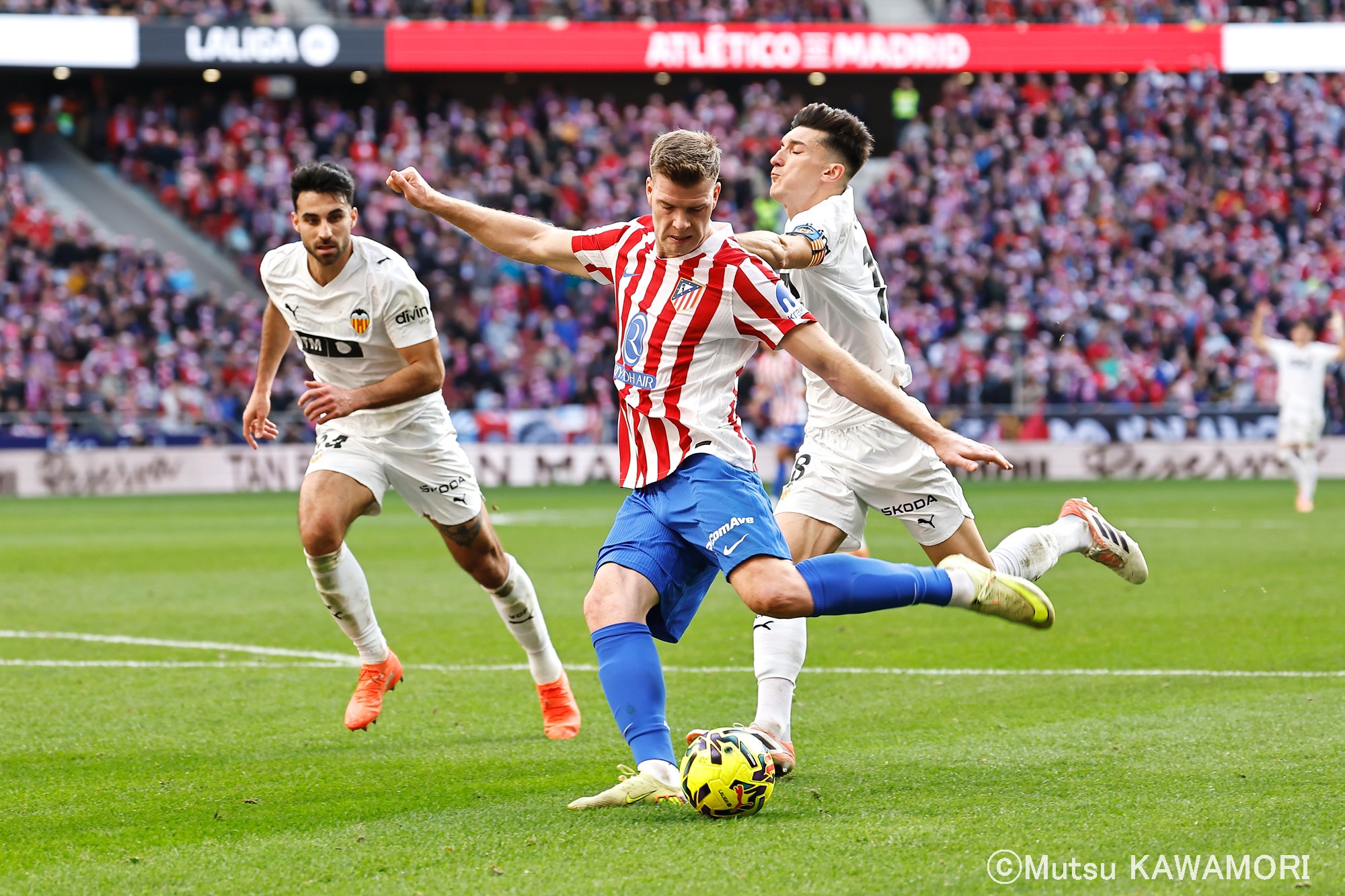 Please do not reproduce without prior permission.