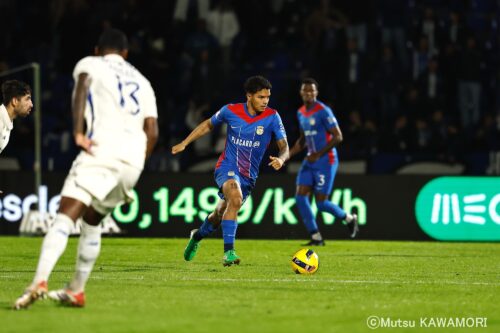 Please do not reproduce without prior permission.