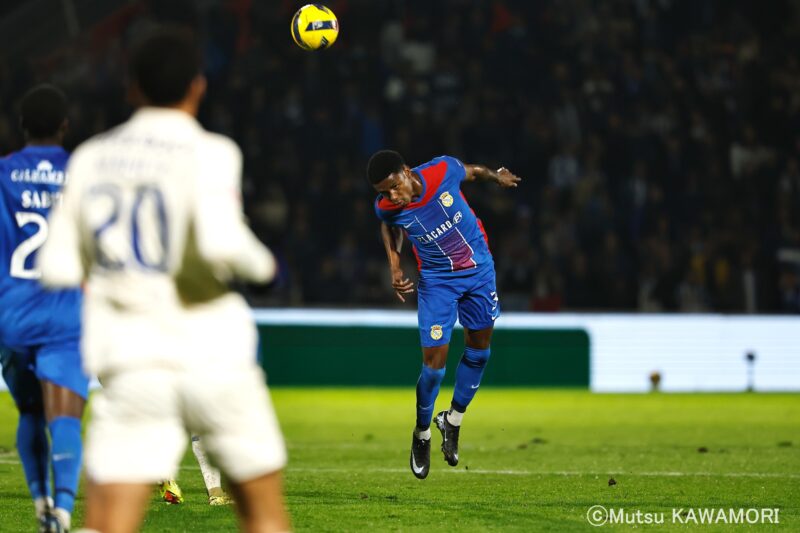 Please do not reproduce without prior permission.