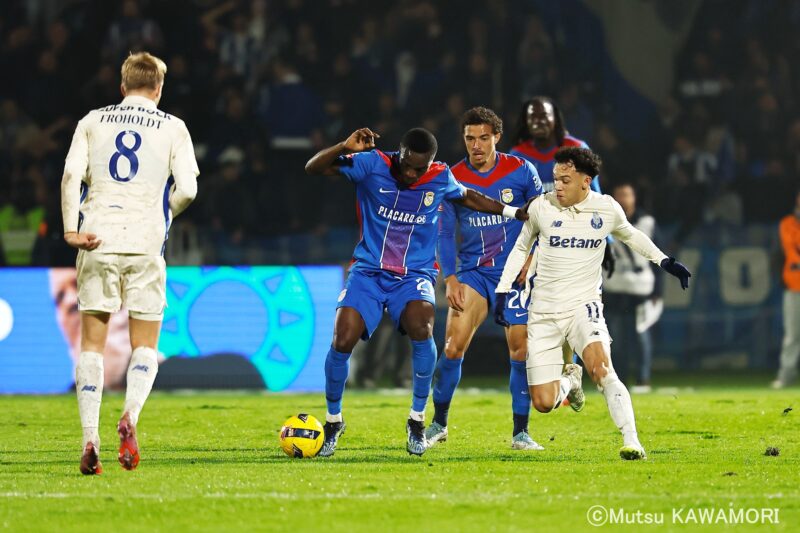 Please do not reproduce without prior permission.