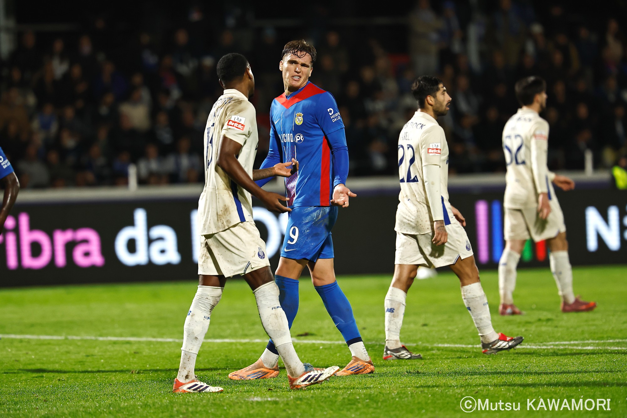 Please do not reproduce without prior permission.