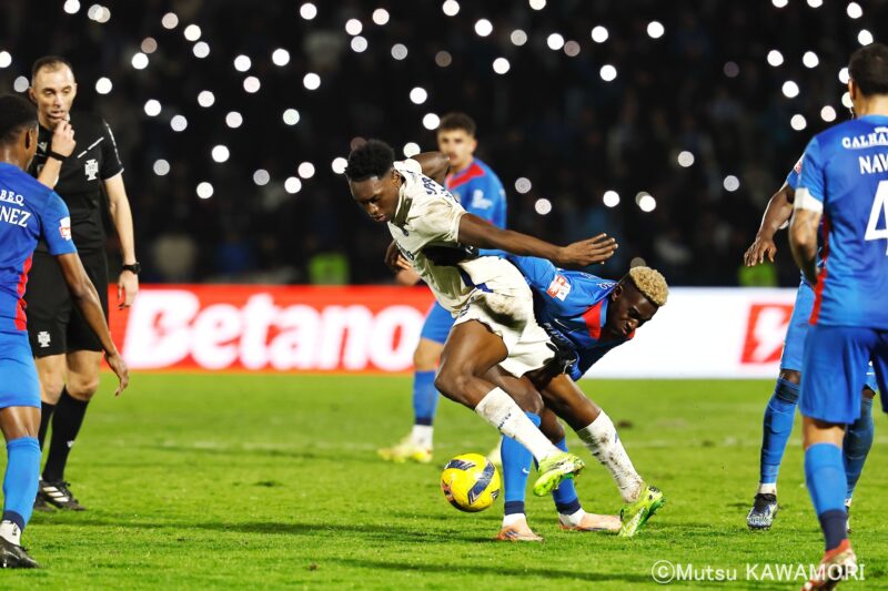 Please do not reproduce without prior permission.