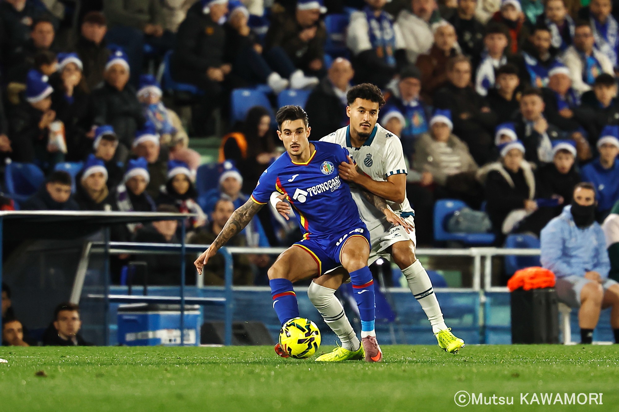 Please do not reproduce without prior permission.