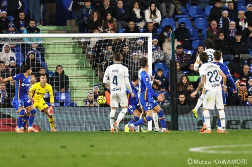 Please do not reproduce without prior permission.