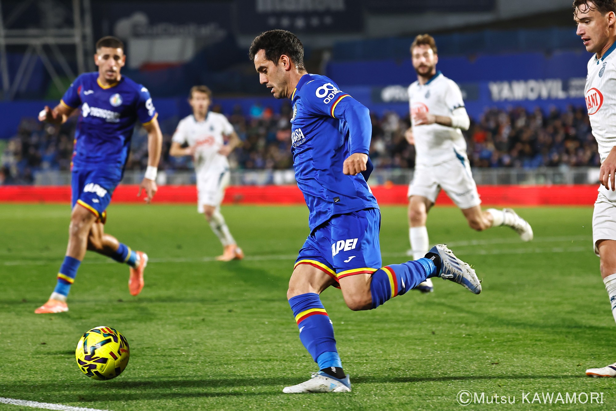 Please do not reproduce without prior permission.