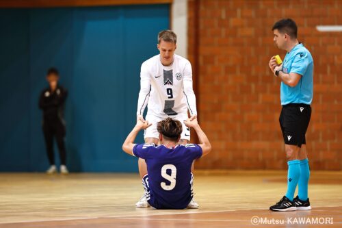 Please do not reproduce without prior permission.