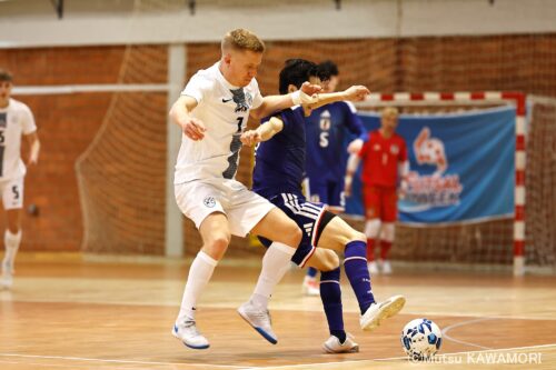 Please do not reproduce without prior permission.