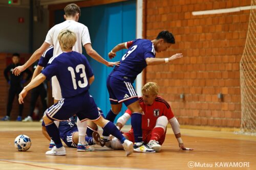 Please do not reproduce without prior permission.