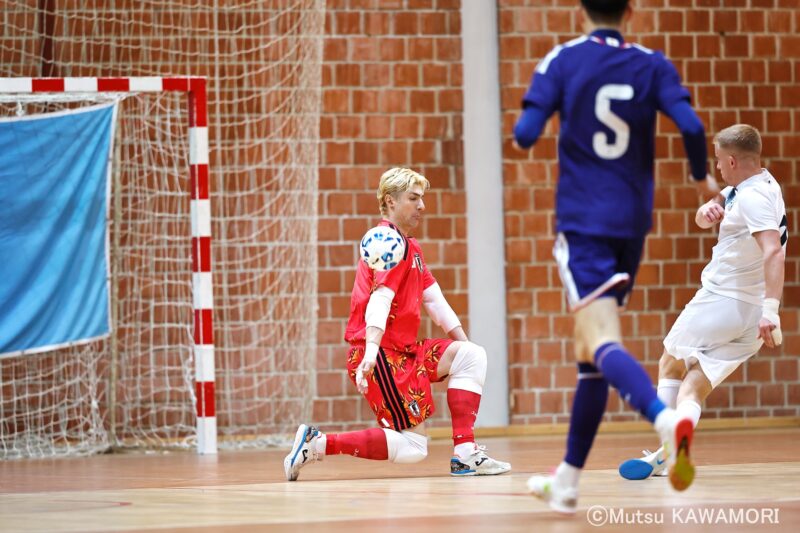 Please do not reproduce without prior permission.