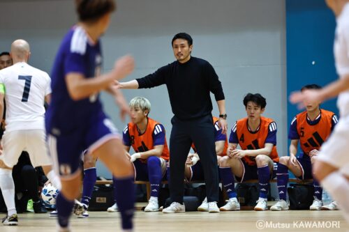 Please do not reproduce without prior permission.