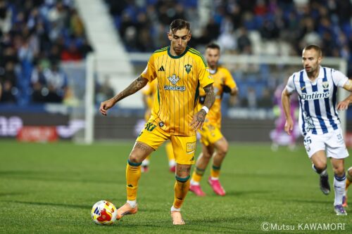 Please do not reproduce without prior permission.