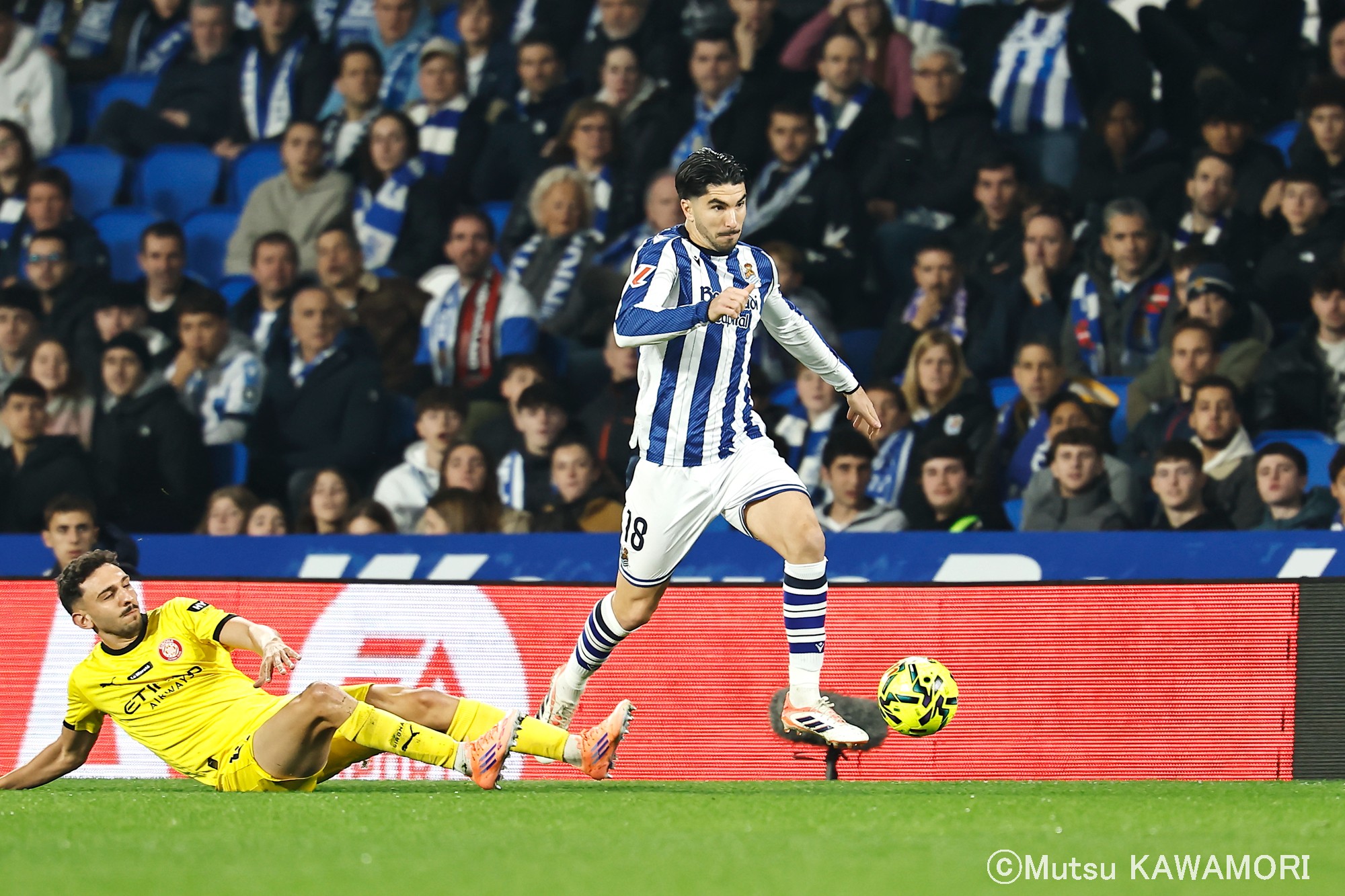 Please do not reproduce without prior permission.