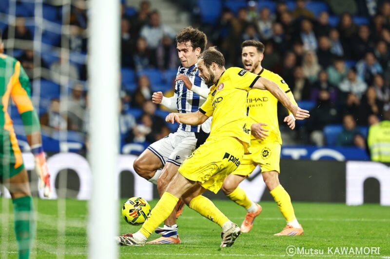 Please do not reproduce without prior permission.