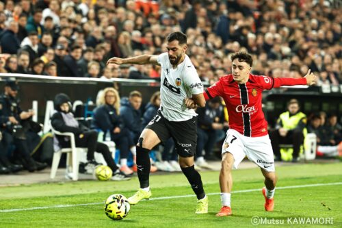 Please do not reproduce without prior permission.